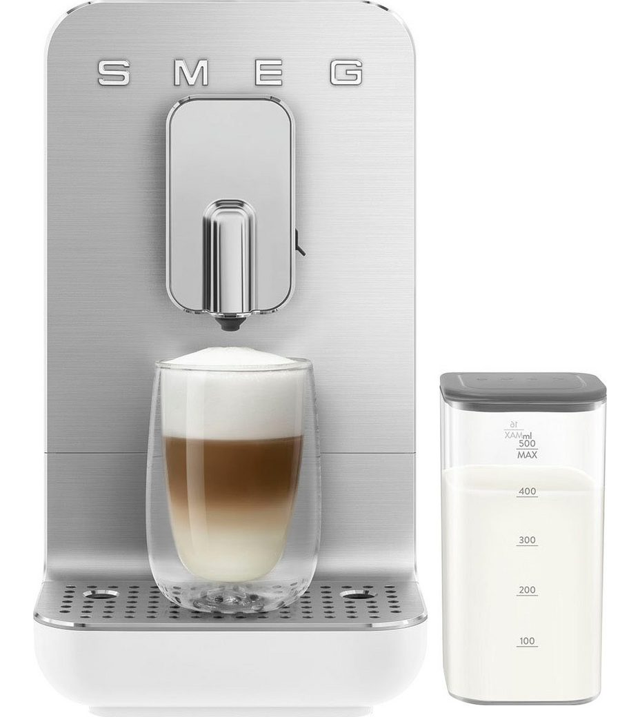Smeg Kaffeevollautomat BCC13WHMEU