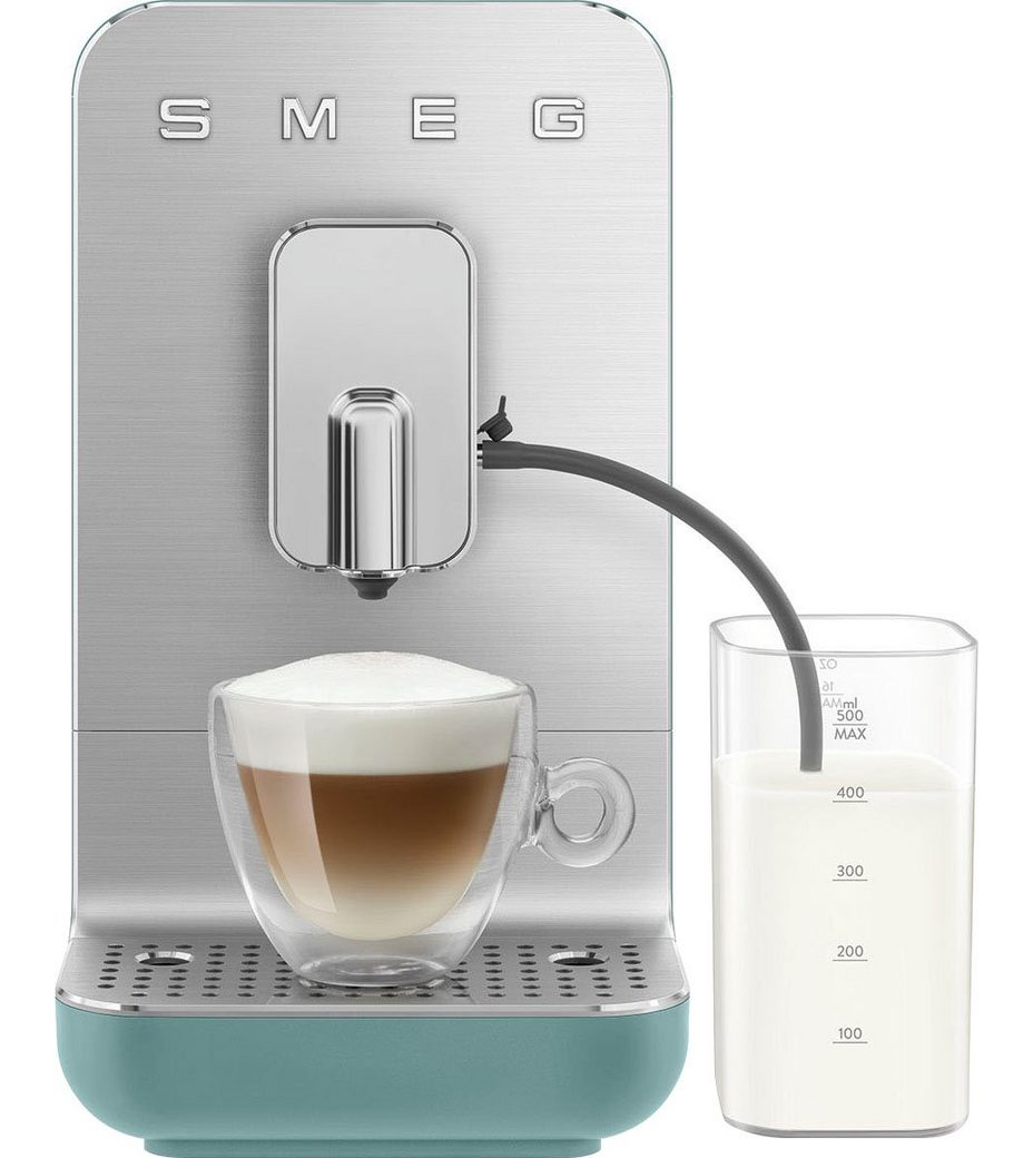 Smeg Kaffeevollautomat BCC13EGMEU