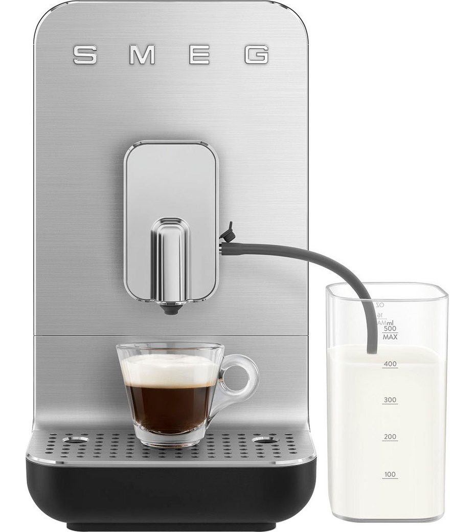 Smeg Kaffeevollautomat BCC13BLMEU